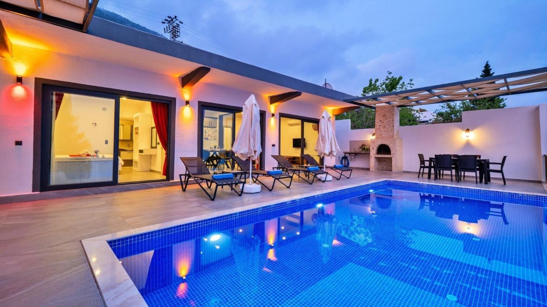 2 Bedroom - 5686 Villa *